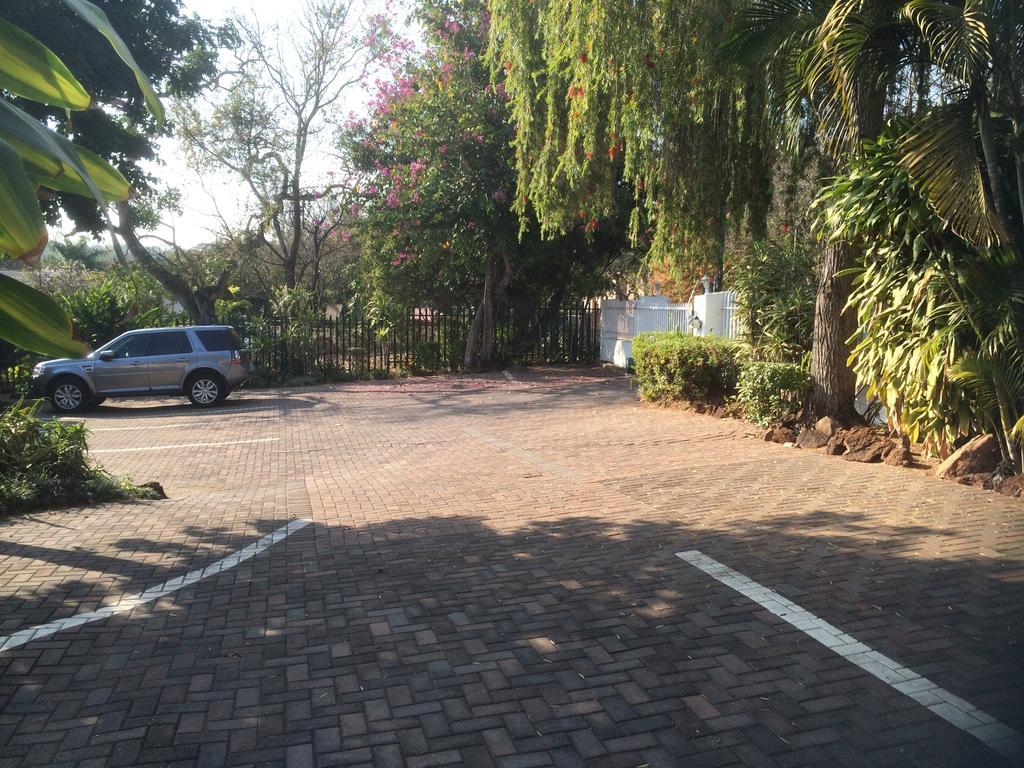 Auberge Guest Lodge Mbombela Exterior photo